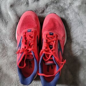 Brooks sneakers